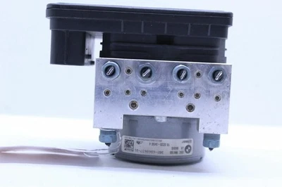 Bomba de freno ABS BMW 335i 435i 340i 440i M235i 2014-2020 34516897117 OEM usada Foto 1 de 4