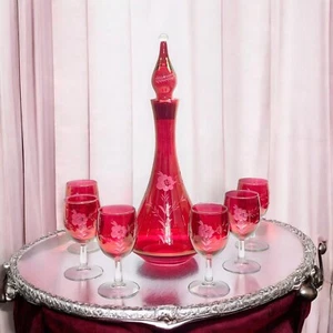 Juego de jarra y copas de vino floral grabado con manchas de arándano vintage - Imagen 1 de 5