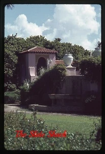 Bacon Raton Club Florida garden 1961 Kodachrome 35mm slide - Picture 1 of 1
