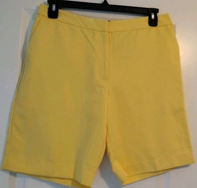 Izod Golf Women's Size 12 Yellow Flat Front Quick Dry Shorts NWT - Image 1 of 4