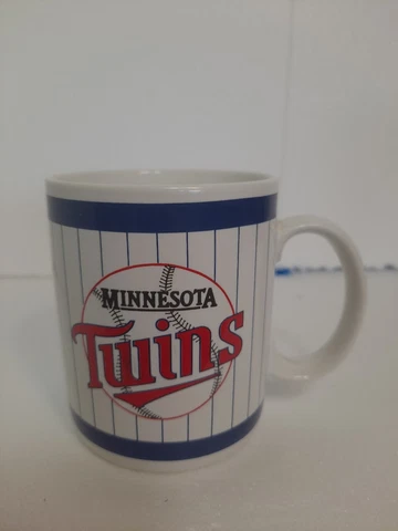 Vintage Minnesota Twins Baseball Team Official MLB Licensed Coffee Mug Cup Cover