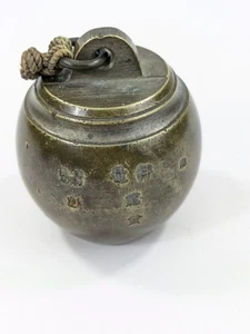 Balanza de tenbina Hakari de bronce antigua de la era Meiji japonesa (1868-1912) 10,6 oz 2" - Imagen 1 de 4