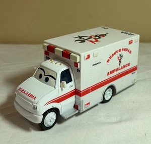 Disney Pixar Cars - Cars Toon - Rescue Squad Ambulance - Picture 1 of 2