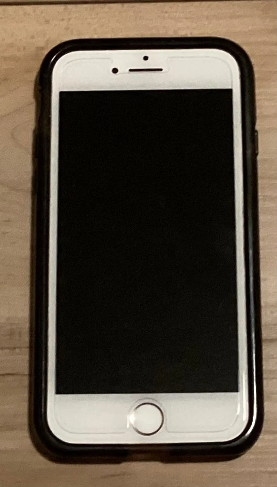 iphone 8 desbloqueado 64gb usado. EXCELENTE ESTADO. SIN ARAÑAZOS.  FUNDA DE SEGURIDAD.   Foto 1 de 1