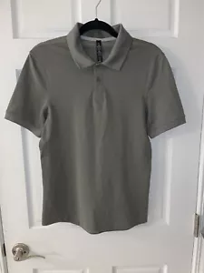 Lululemon Men’s Polo Shirt Short Sleeve Military Green Size XS - Picture 1 of 3