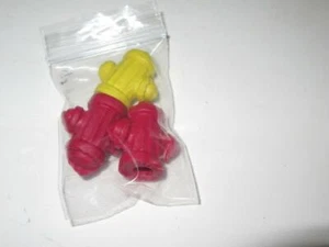 FIRE HYDRANTS - 3 PIECES- APPROX 1" TALL  - RUBBER - NEW - H6 - Picture 1 of 1