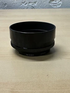 Genuine Nikon HN-12 Two-Piece Screw-In Lens Hood for 52mm Polarizing (AF15) - Picture 1 of 2