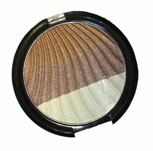 Modelista Pressed Powder Three Tone Brown Shade Glow Bronzer Shimmer Illuminator - Picture 1 of 8