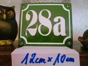 Hausnummer Nr. 28a weiße Zahl auf grünem  Hintergrund 12 cm x 10 cm Emaille - Picture 1 of 12