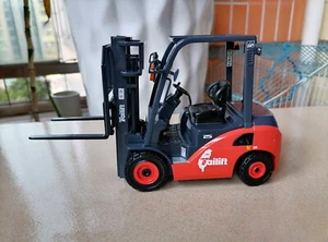 1/20 Scale Tailift 25 Forklift Fork Lift Truck Diecast Model Toy NIB - Picture 1 of 7