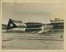 Press Photo El Commandante Horse Race Track Puerto Rico Flag