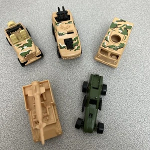 Lot Of 5 Hot Wheels Vintage Military Vehicles, 80-90’s, Tanks, Jeep And More - Picture 1 of 12