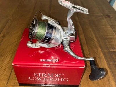 Shimano Stradic C3000 Spinning Reel Pre-owned w/Box Great Condition - Image 1 of 4