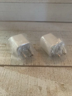 Lot Of 2 New Genuine Apple A1265 USB AC Power Charger Wall Adapter 5W 1.0A VG - Image 1 of 4