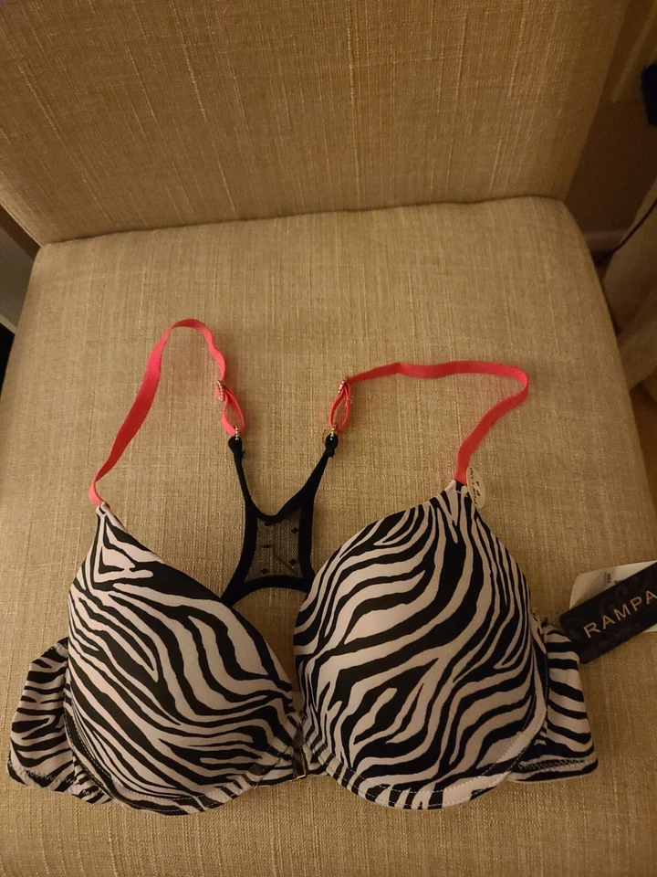 Nuevo con etiquetas Sujetador push up Rampage Intimates malla red cierre delantero trasero talla 36 B Foto 1 de 4