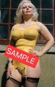 BUSTY MATURE GRANNY WIFE WOMEN GIRL SEXY UNDERWEAR LINGERIE NAKED NUDE 8X6 PHOTO - Picture 1 of 1