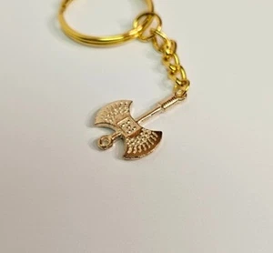 Battle Axe - Charm Keychain / Gold Color Pendant Key Chain - Bild 1 von 3