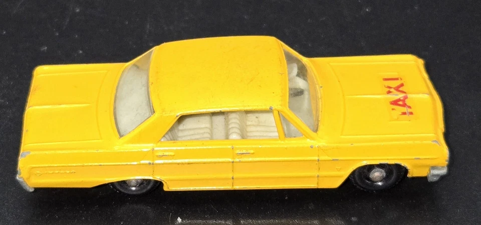 Rare "Silver Base" Lesney Matchbox No.20c Chevrolet Impala Taxi Yellow Model Car - Image 1 of 4