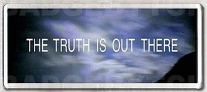 X-Files THE TRUTH IS OUT THERE - WIDE FRIDGE MAGNET - Picture 1 of 1