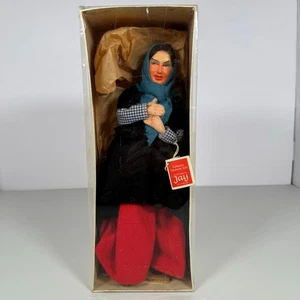 Vintage Handmade Ireland Artisan Aran Islander Female Doll by Jay of Dublin  - Picture 1 of 9