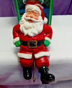 PAR DE FIGURAS DE LA COLECCIÓN INTERNACIONAL DE SANTA CLAUS, JAPÓN Y ALEMANIA - Imagen 1 de 9