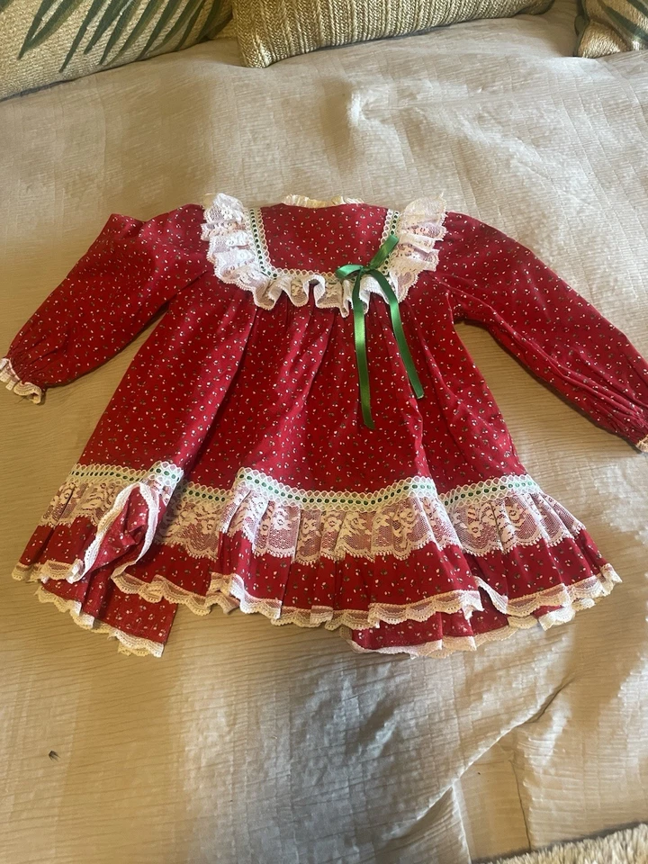 Vestido de fiesta de Navidad rojo con volantes de encaje Puff T2 de los años 80 vintage para niñas Foto 1 de 4