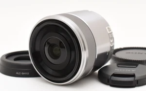Sony SEL30M35 E 30mm f/3.5 Macro AF Lens for E mount [Exc+++] w/Hood Japan 9005 - Picture 1 of 12