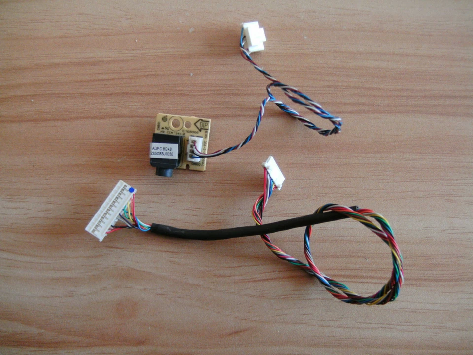 NEC LED Monitor EA232WMi Kopfhörer Anschluß Board und div. Kabel - Bild 1 von 1