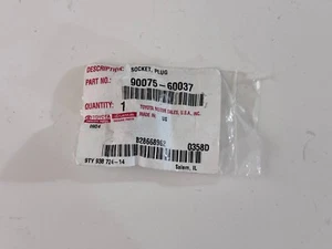 Genuine OEM Toyota Back UP Center License Plate Rear Lamp Socket 90075-60037 1 - Picture 1 of 2