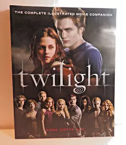 The Twilight & New Moon 2 Official Illustrated Movie Companion Books - Picture 1 of 2
