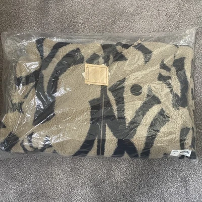 Kith for the New York Yankees Capucha Pinehurst Sherpa Jack KHM011050-210 Talla XL Foto 1 de 4