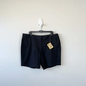 Hybrid & Company Women’s Black Chino Shorts Cotton Blend Travel Size 20 NWT’s - Picture 1 of 7
