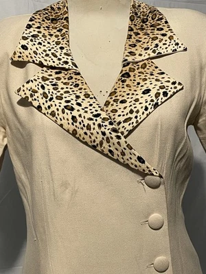 复古 80 年代 Bahari Group 米色强力连衣裙豹纹领商务时尚 8 码 — 第 1/4 张图片