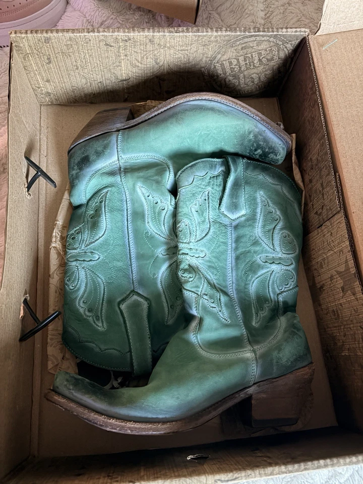 Fabulous Liberty Botas de Cuero Turquesa Tachonado Negro Talla 10 Foto 1 de 3