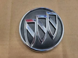 Buick OEM 2011-2017 Regal Rear Trunk Emblem Badge Logo Nameplate Name 13330786 - Bild 1 von 3
