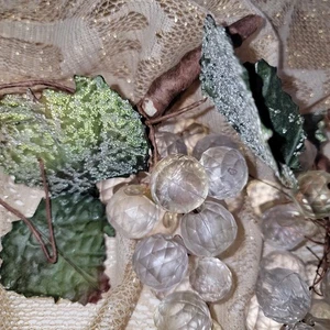 Vintage  Grapes Cluster Green Clear Leaves vines Lot Faux Fruit Acrylic - Picture 1 of 4