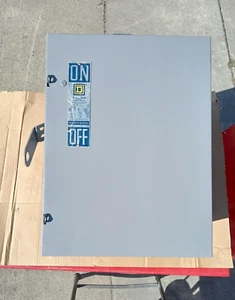 SQUARE D PQ-3620 200 Amp 600V 3P 3W Interruttore busway fusibile SPINA BUS, Ricondizionato - Foto 1 di 11