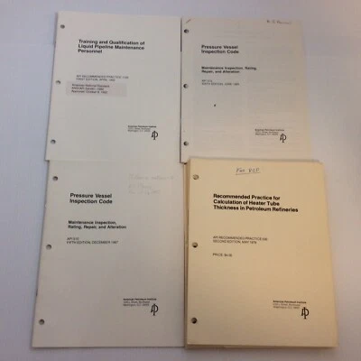 Lot American Petroleum Institute Liquid Pipeline Code Manuals 1970s 80s 90s  - Image 1 of 4