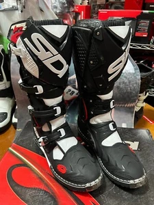 STIVALI SIDI CROSSFIRE BLACK WHITE MOTOCROSS MFIRE 2  tg 43 - Picture 1 of 3