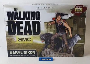Daryl Dixon + Wolves - GENTLE GIANT The Walking Dead - 88/1000 - 1:8 Scale - AMC - Picture 1 of 16