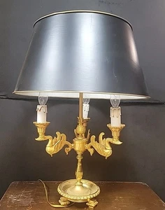 LOUIS XVI STYLE CAST BRASS THREE-LIGHT BOUILLOTTE LAMP Swan Tested Works - Picture 1 of 14