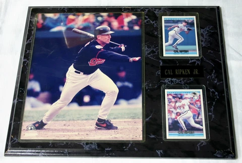 Cal Ripken Jr. Plaque with Photo/2 DONRUSS Trading Cards Cover