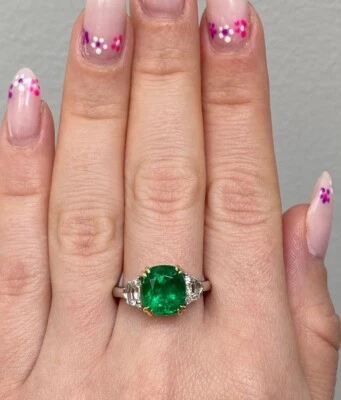 Diamant Ring 5 Karat Lab Grown Grün Kissenschliff Smaragd 18K Gold Mehrfarbig - Bild 1 von 4