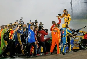 Kyle Busch 2019 NASCAR Cup Champion 13x19 Poster Gloss Photo Print EJQW - Picture 1 of 1