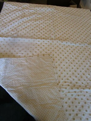 Pottery Barn Kids punto dorado cuna niño pequeño edredón sesión de fotos muestra marca ver Foto 1 de 4