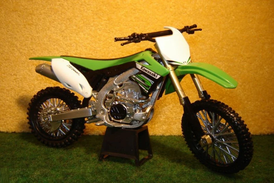 1:12 Kawasaki KX 450 F Grün NEW RAY 02634 - Bild 1 von 1