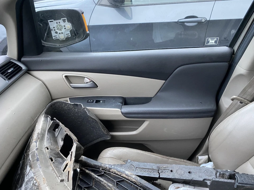 11 12 13 HONDA ODYSSEY Front Door Trim Panel Passenger Side Right - Image 1 of 1