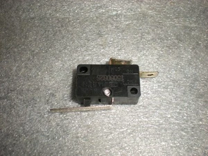 OEM PORTLAND 13" STRING TRIMMER 4.0AMP 120V 7800RPM 62567 Trigger Button Switch - Picture 1 of 4