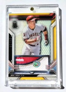 2016 Topps Strata MIKE TROUT Jumbo Jersey Relic Patch GOLD SP /25 RARE - Picture 1 of 3