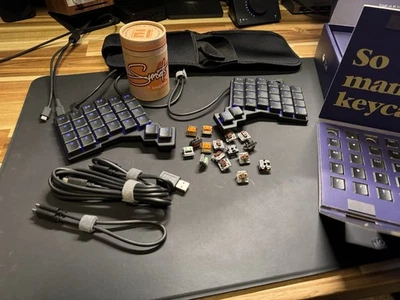 Zsa Voyager Ergo Split Keyboard w/sunset Switches - Image 1 of 4